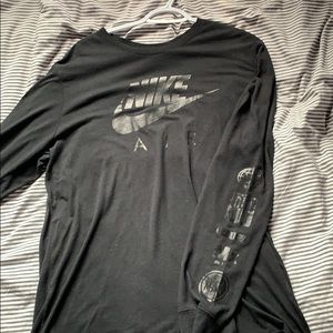Nike long sleeve shirt